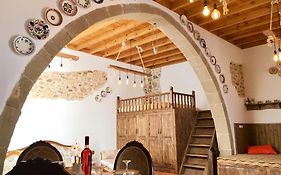 Anemos Traditional Villa